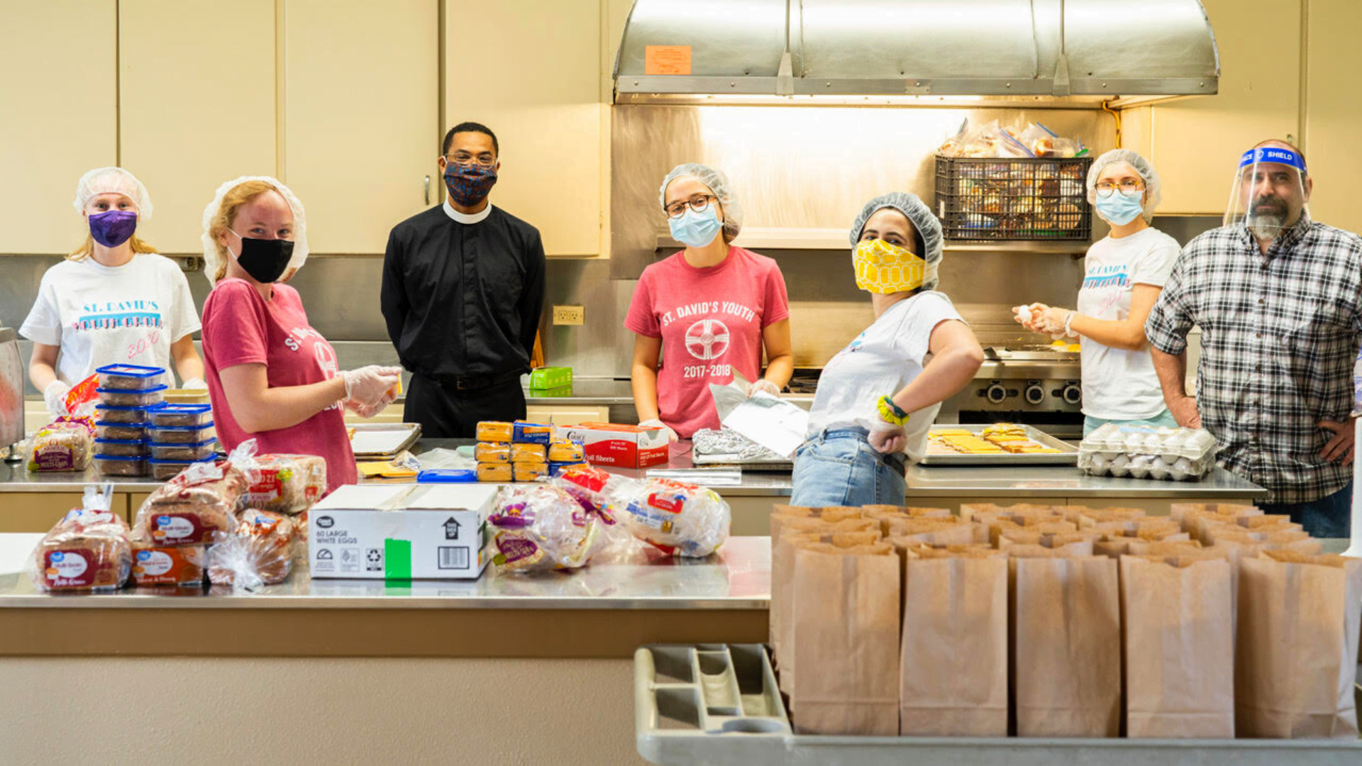 Outreach_food_feeding_youth_st john